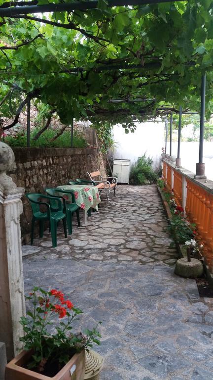 Guest House Cvoro Herceg Novi Eksteriør billede