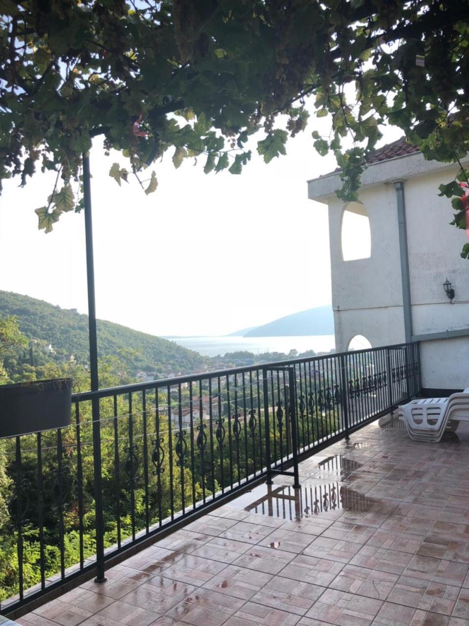 Guest House Cvoro Herceg Novi Eksteriør billede